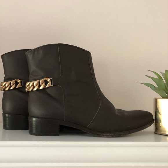 !MUST GO! See By Chloe Gold Chain Bootie - Picture 3 of 5